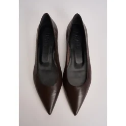 Ballerina med spids tå