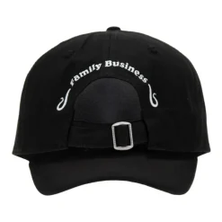 Baseballkasket med præget design og spænde