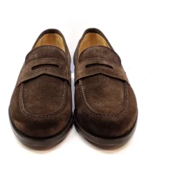 Brun Ruskind Mokkasin med Klassiske Detaljer