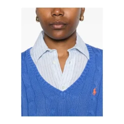 Cable-strikket V-hals sweater
