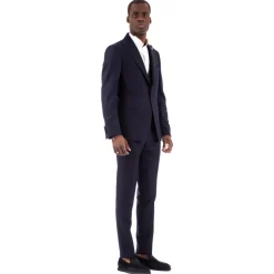 Ceremonidragt med kontrasterende revers