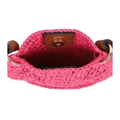 Chloè Tasker.. Fuchsia