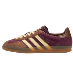 Gazelle Indoor Maroon Almost Yellow