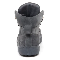 Grå Suede Sko Model