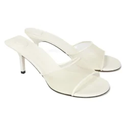 Hvide lædersandaler