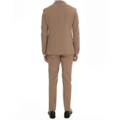 Klassisk 2-knapsdragt med sideslidser