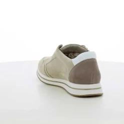 Leenie Sneaker