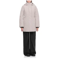 Leslie Parka