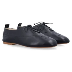 Lise Perforated Triomphe Richelieu Sko