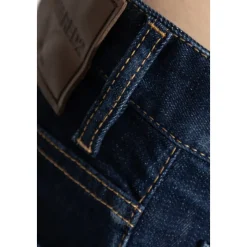 Løse jeans