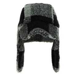 Pels hat med øreklapper