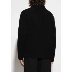 Ribstrikket sweater med logo