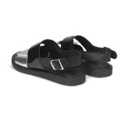 Sandal