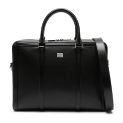 Sort læderdokumentmappe med logo-plade