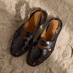 Sort Slingback Loafer med Cut-Out Mønster