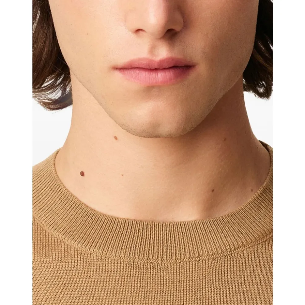 Sort Uldstrik Hue med Hjerte Motiv