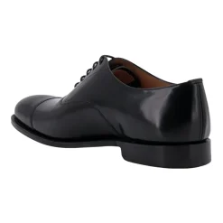 Sorte flade sko med snørebånd