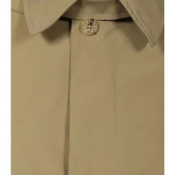 Stilfuld Trench Coat med Logo Knapper