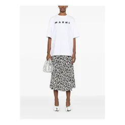 Stilfuld T-shirt Kollektion