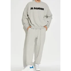 Sweatshirts & Hoodies