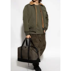 T-shirt med trykt logo