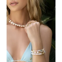 Women's Beaded Bracelet with White Sea Pearl and Gold